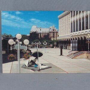Vintage Postcard - Heritage Court Provincial Museum Victoria - Wright Everytime
